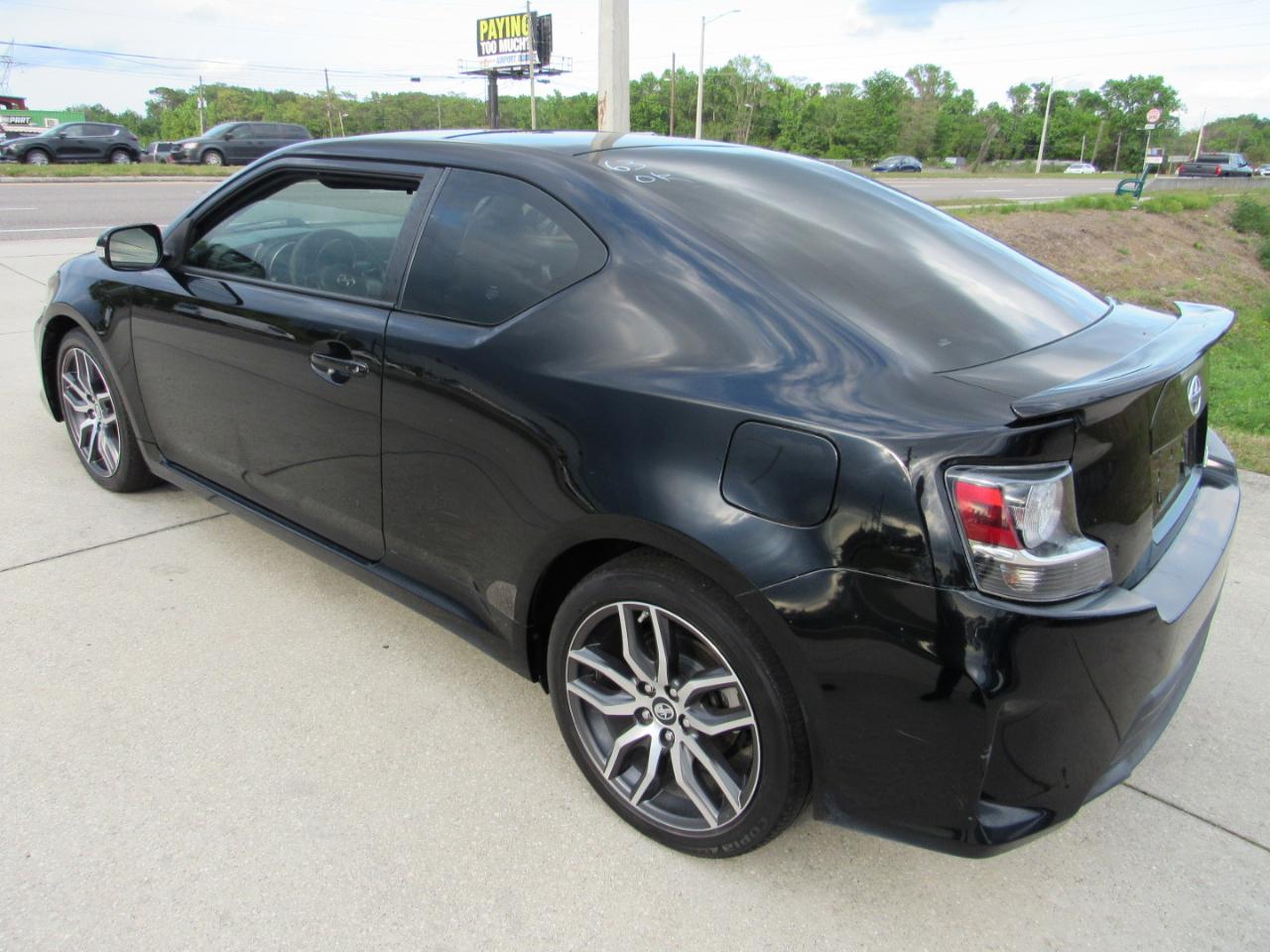 Scion tC 2dr HB Man (Natl) 2015