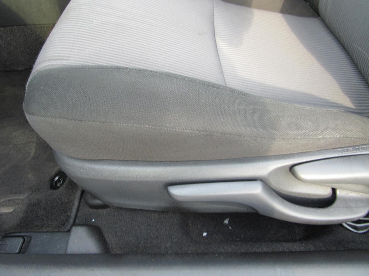 Scion tC 2dr HB Man (Natl) 2015