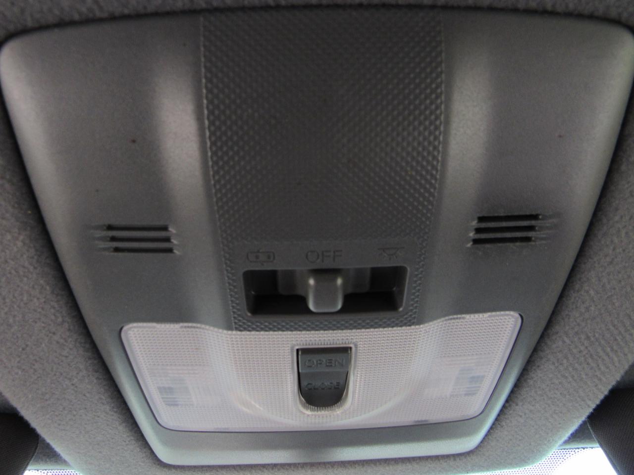 Scion tC 2dr HB Man (Natl) 2015