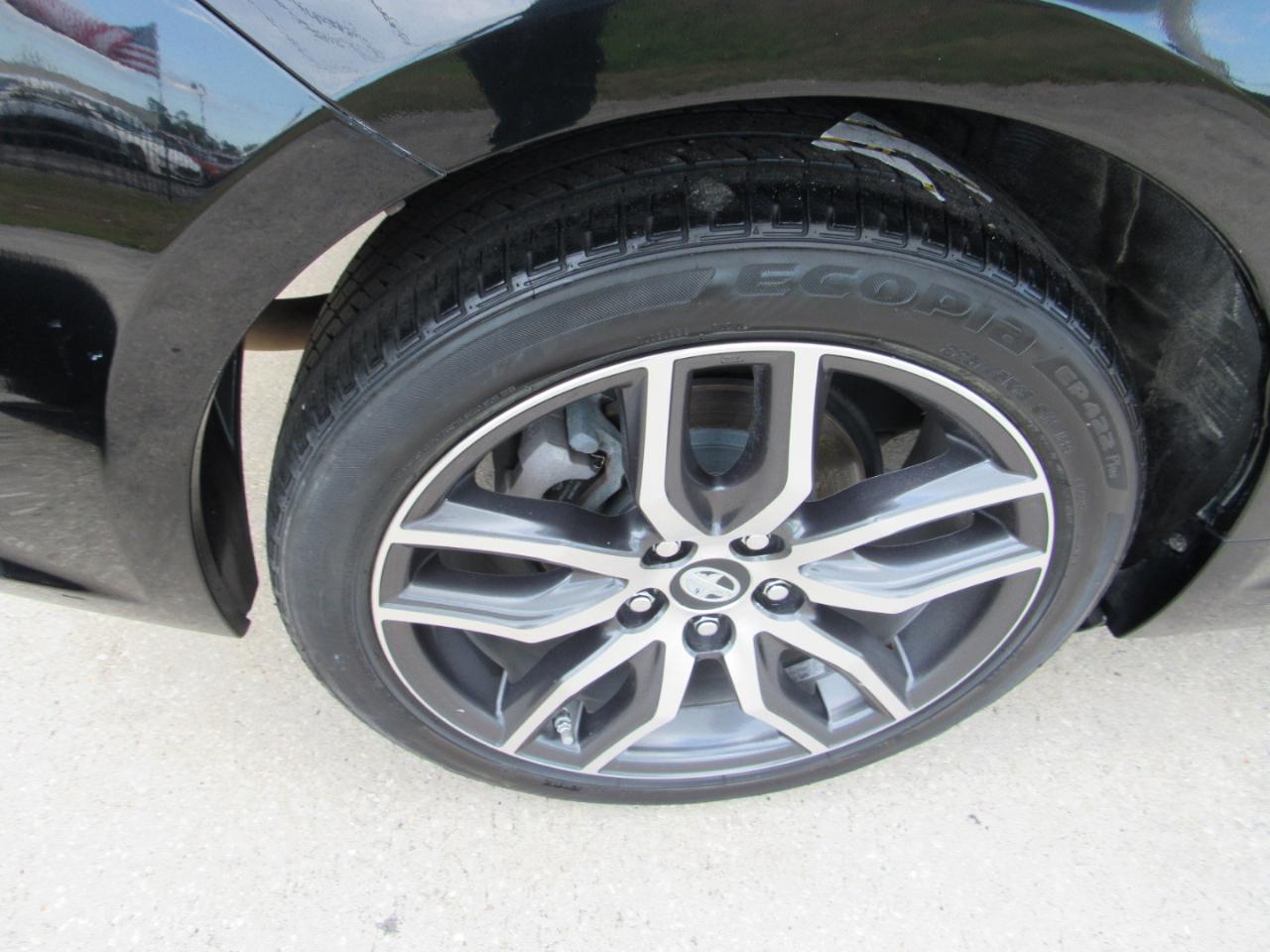 Scion tC 2dr HB Man (Natl) 2015