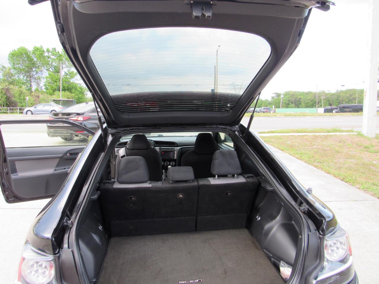 Scion tC 2dr HB Man (Natl) 2015