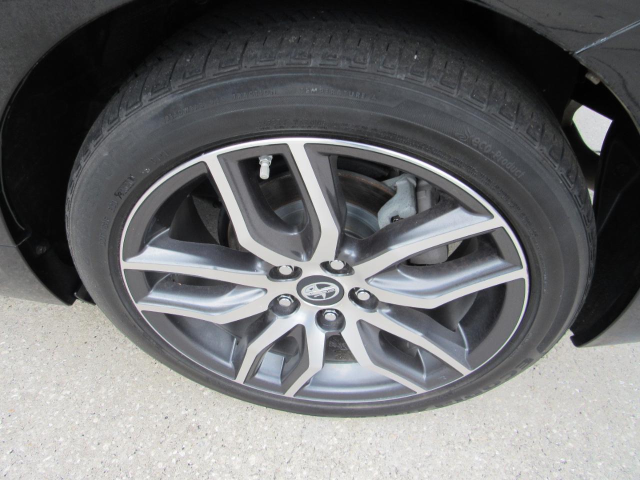 Scion tC 2dr HB Man (Natl) 2015