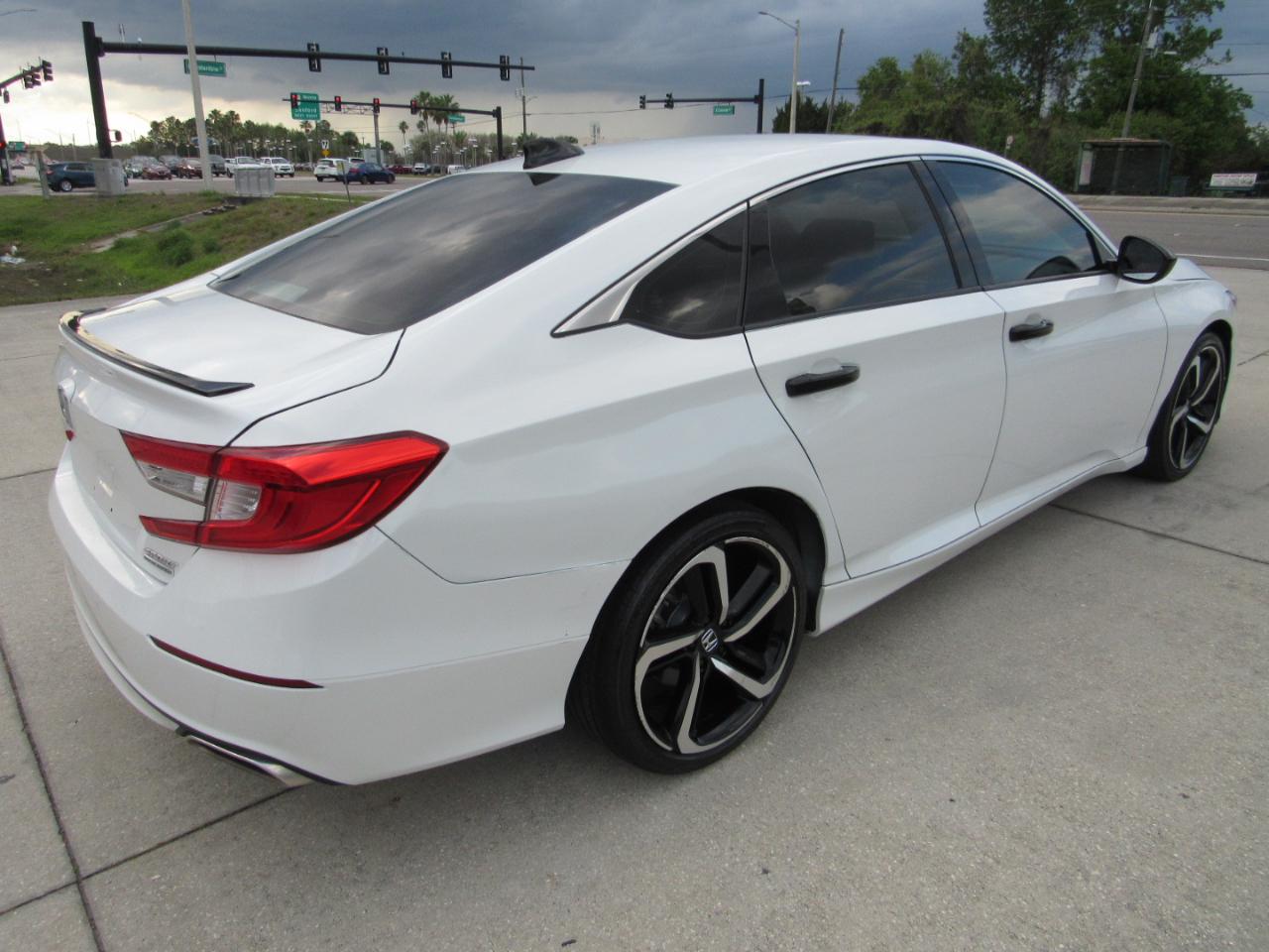 Honda Accord Sedan Sport SE 1.5T CVT 2021