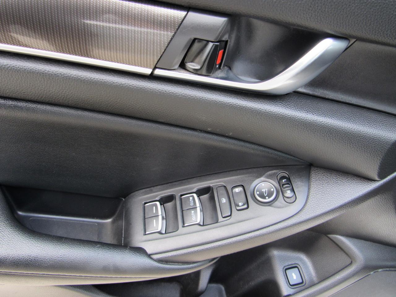 Honda Accord Sedan Sport SE 1.5T CVT 2021