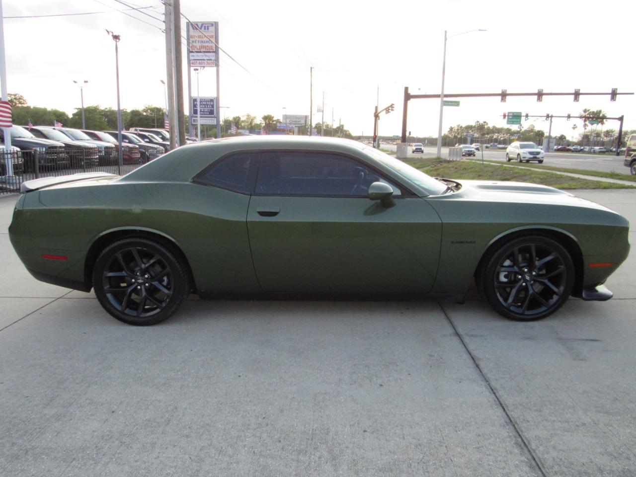 Dodge Challenger R/T RWD 2021