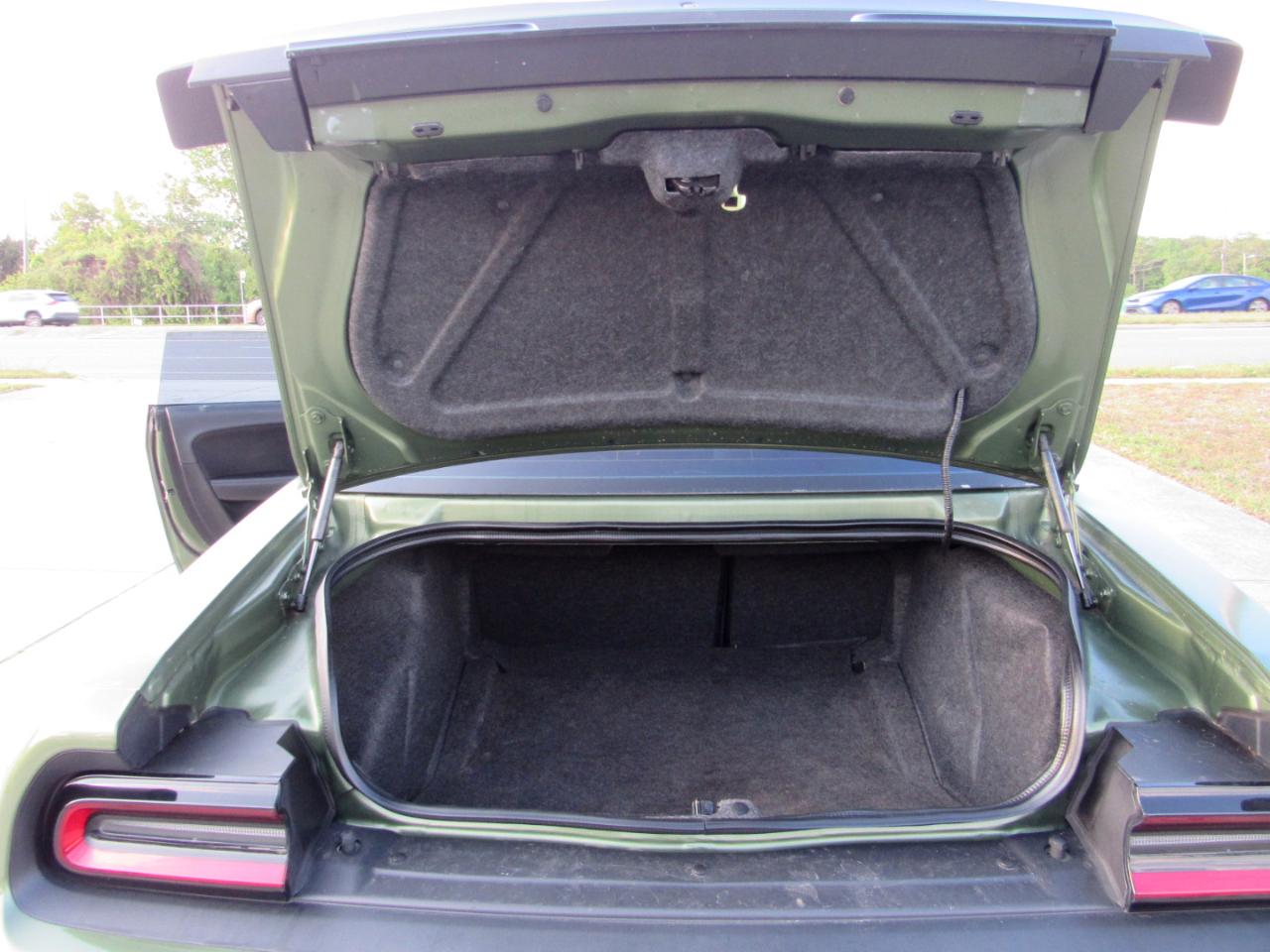 Dodge Challenger R/T RWD 2021