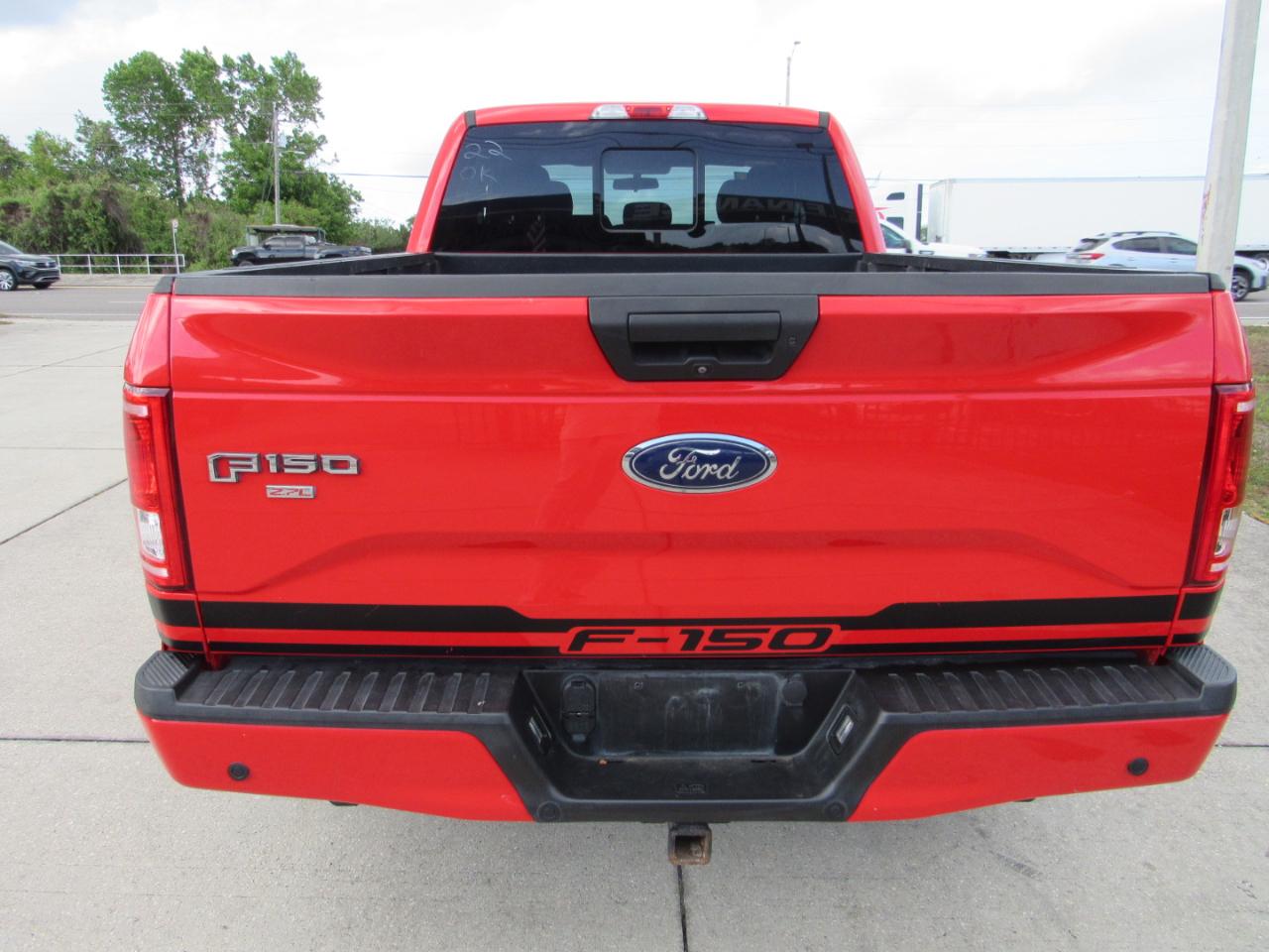 Ford F-150 XL 2WD SuperCab 8' Box 2017