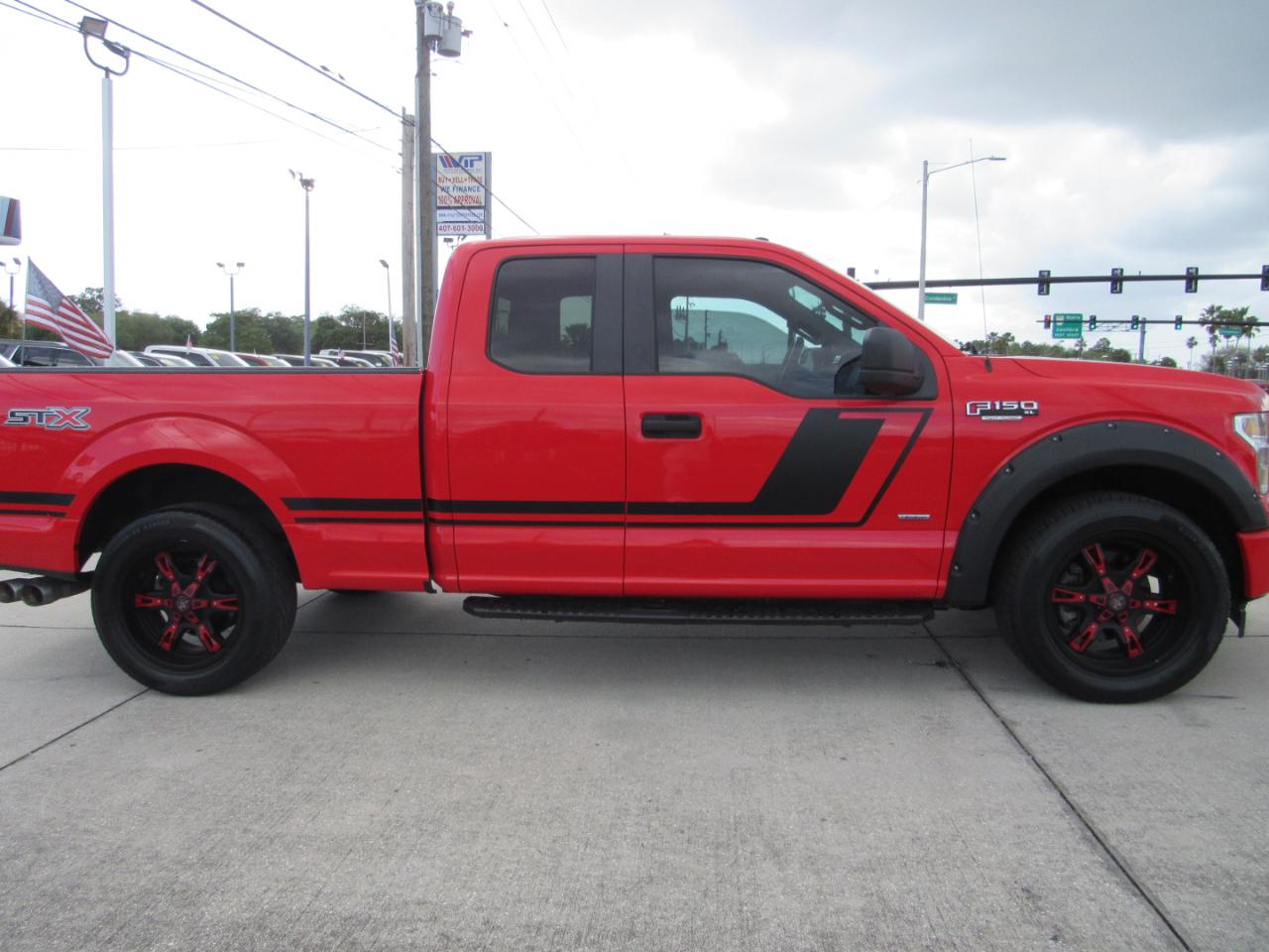 Ford F-150 XL 2WD SuperCab 8' Box 2017