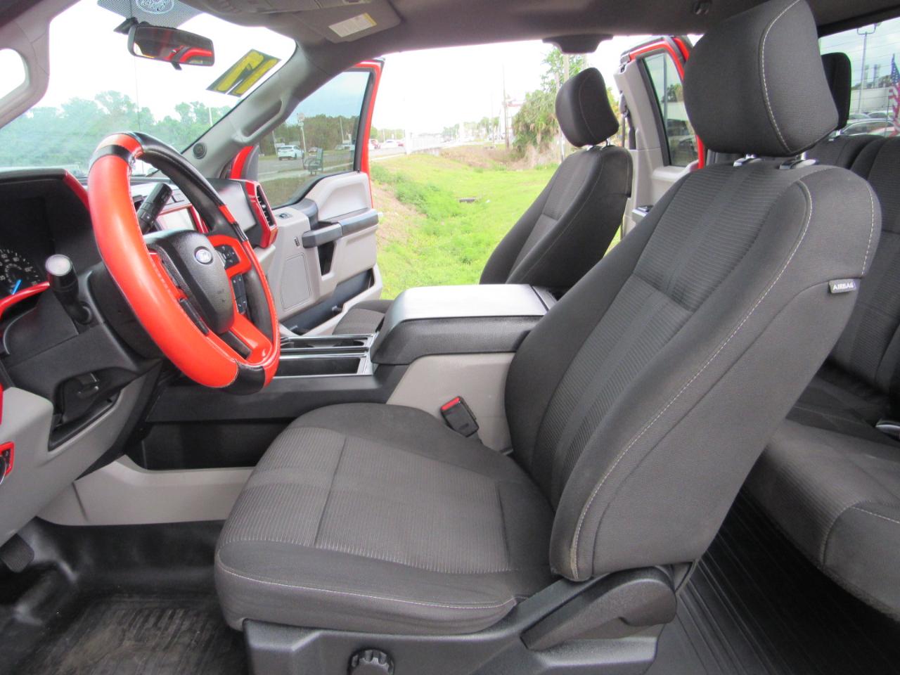 Ford F-150 XL 2WD SuperCab 8' Box 2017