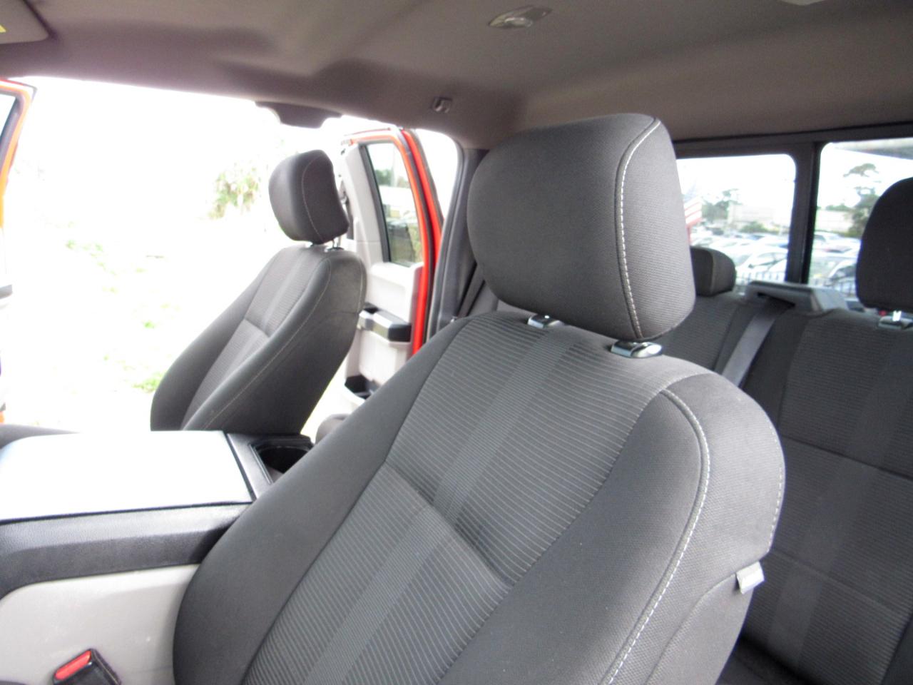 Ford F-150 XL 2WD SuperCab 8' Box 2017