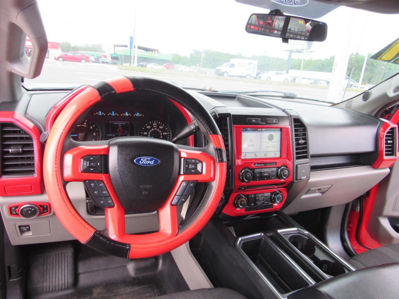 Ford F-150 XL 2WD SuperCab 8' Box 2017