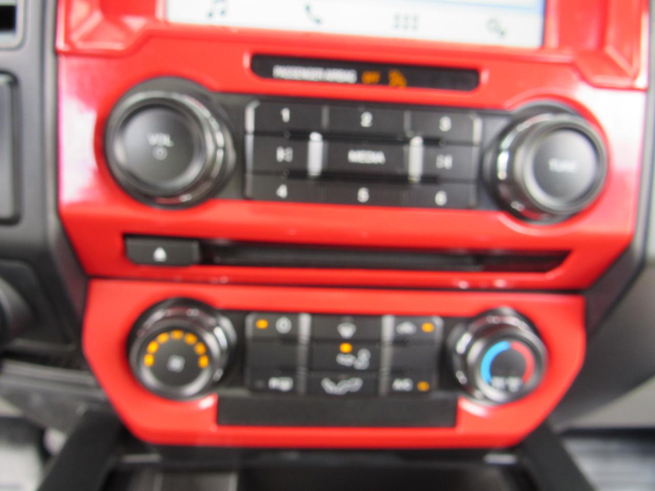 Ford F-150 XL 2WD SuperCab 8' Box 2017