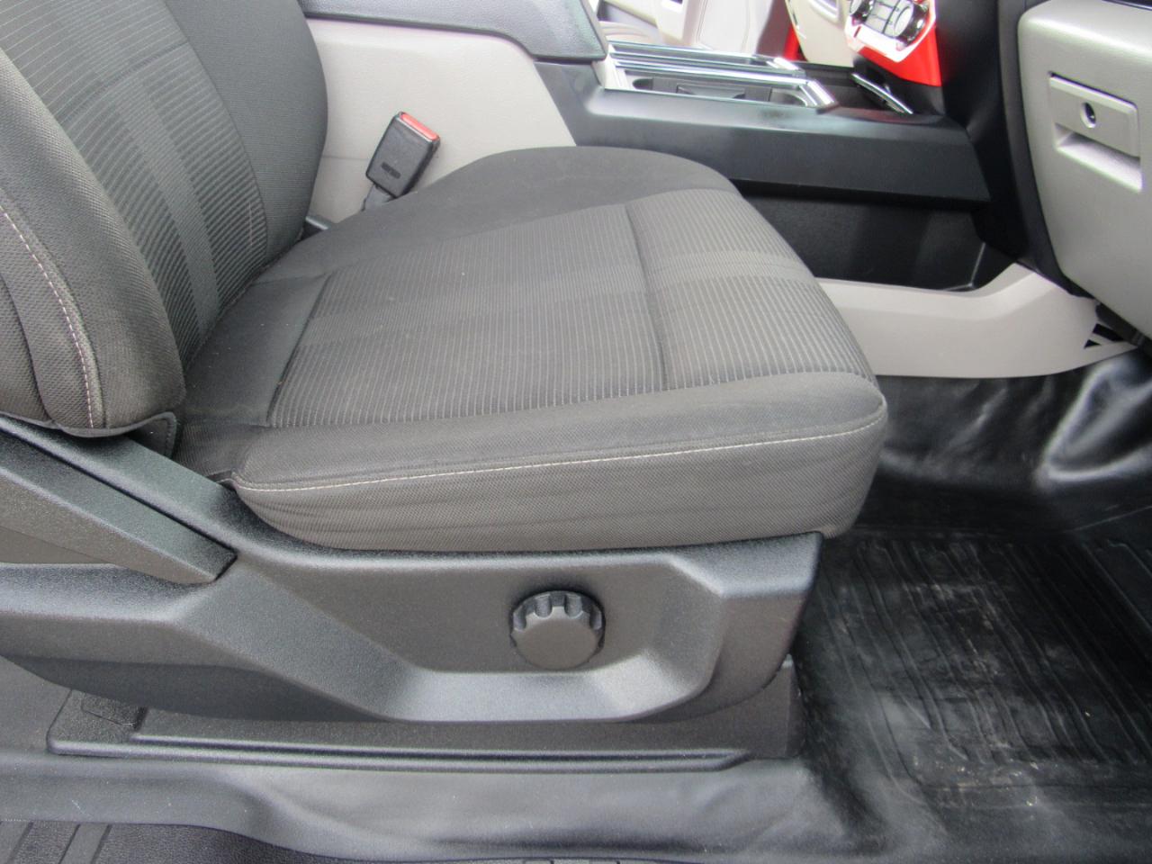 Ford F-150 XL 2WD SuperCab 8' Box 2017