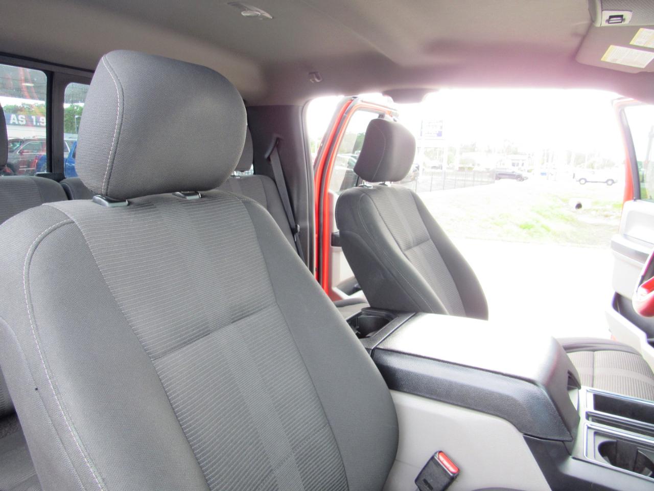 Ford F-150 XL 2WD SuperCab 8' Box 2017