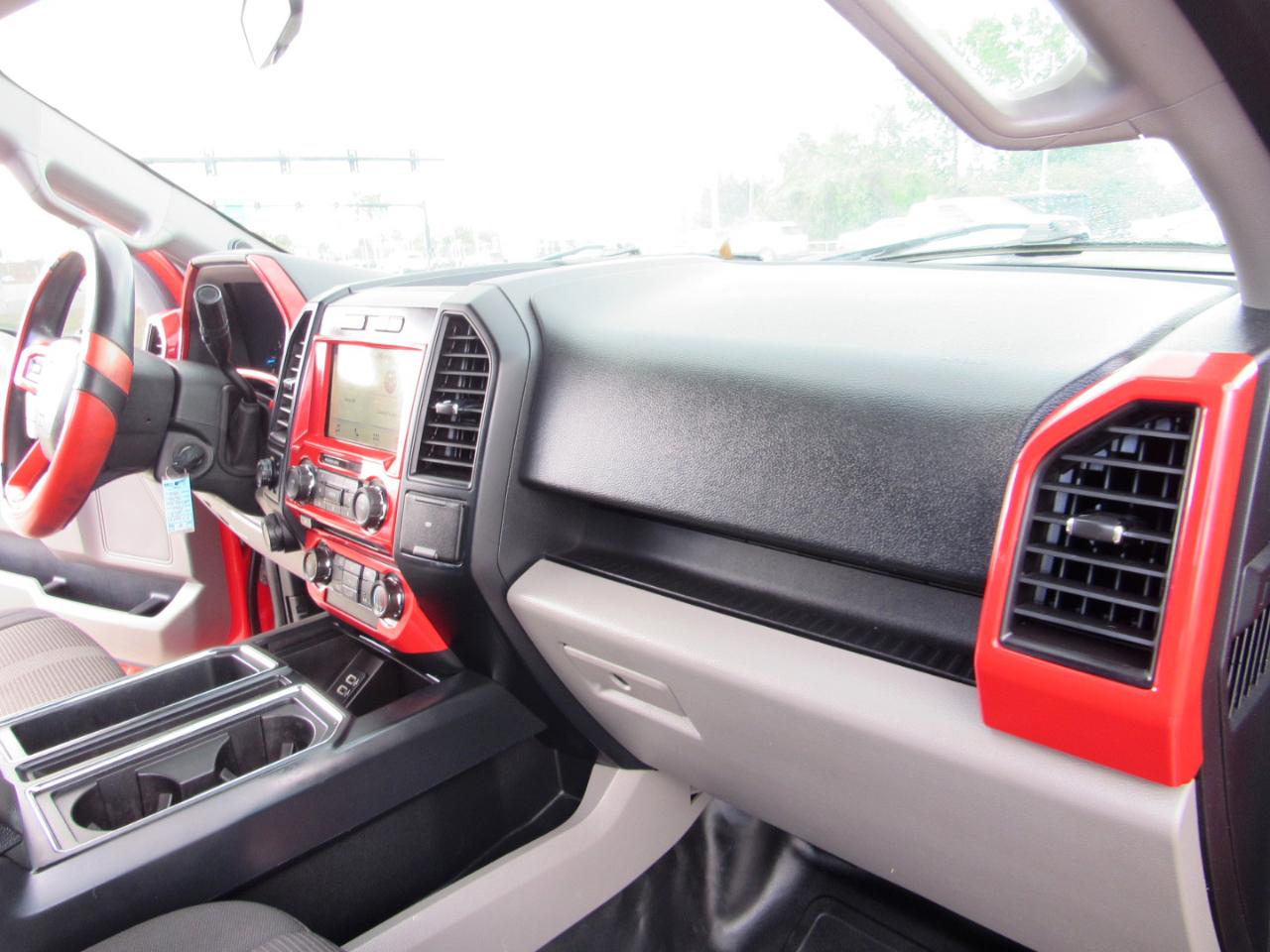 Ford F-150 XL 2WD SuperCab 8' Box 2017