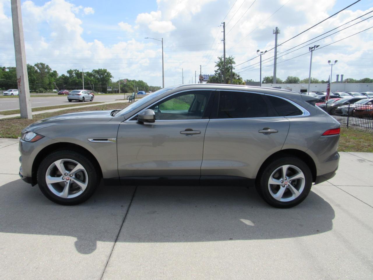 Jaguar F-Pace 25t Premium AWD 2019