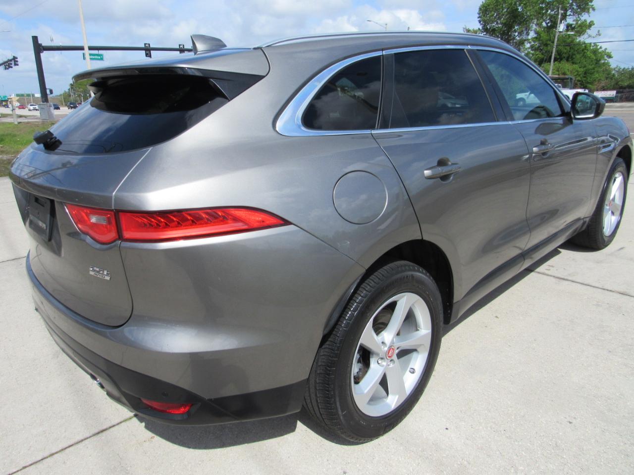 Jaguar F-Pace 25t Premium AWD 2019