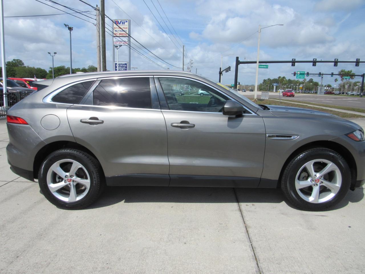 Jaguar F-Pace 25t Premium AWD 2019