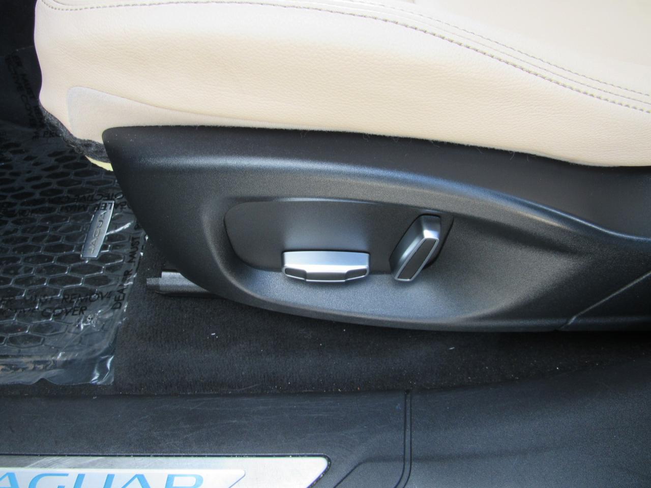 Jaguar F-Pace 25t Premium AWD 2019