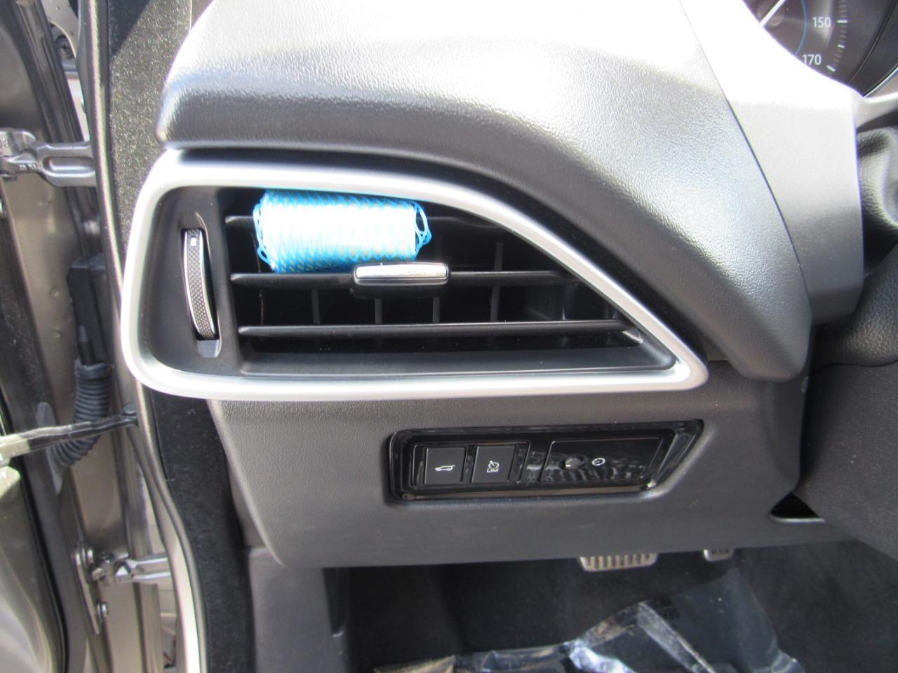 Jaguar F-Pace 25t Premium AWD 2019