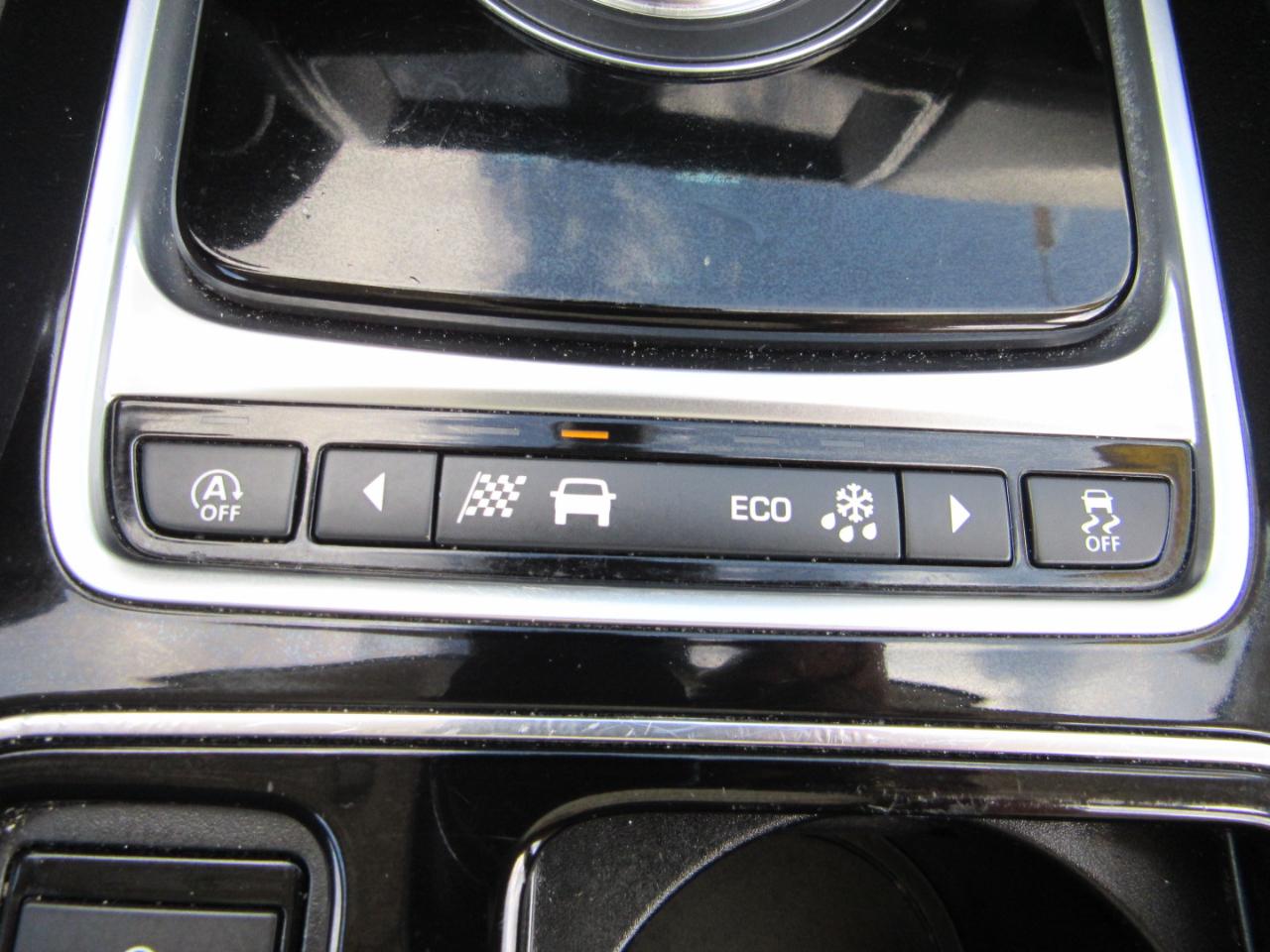 Jaguar F-Pace 25t Premium AWD 2019