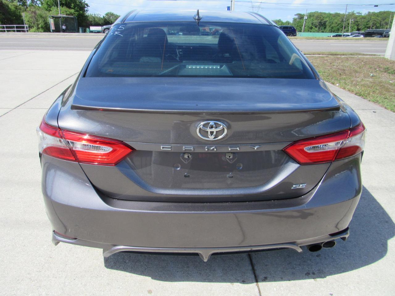Toyota Camry XLE Auto (Natl) 2019