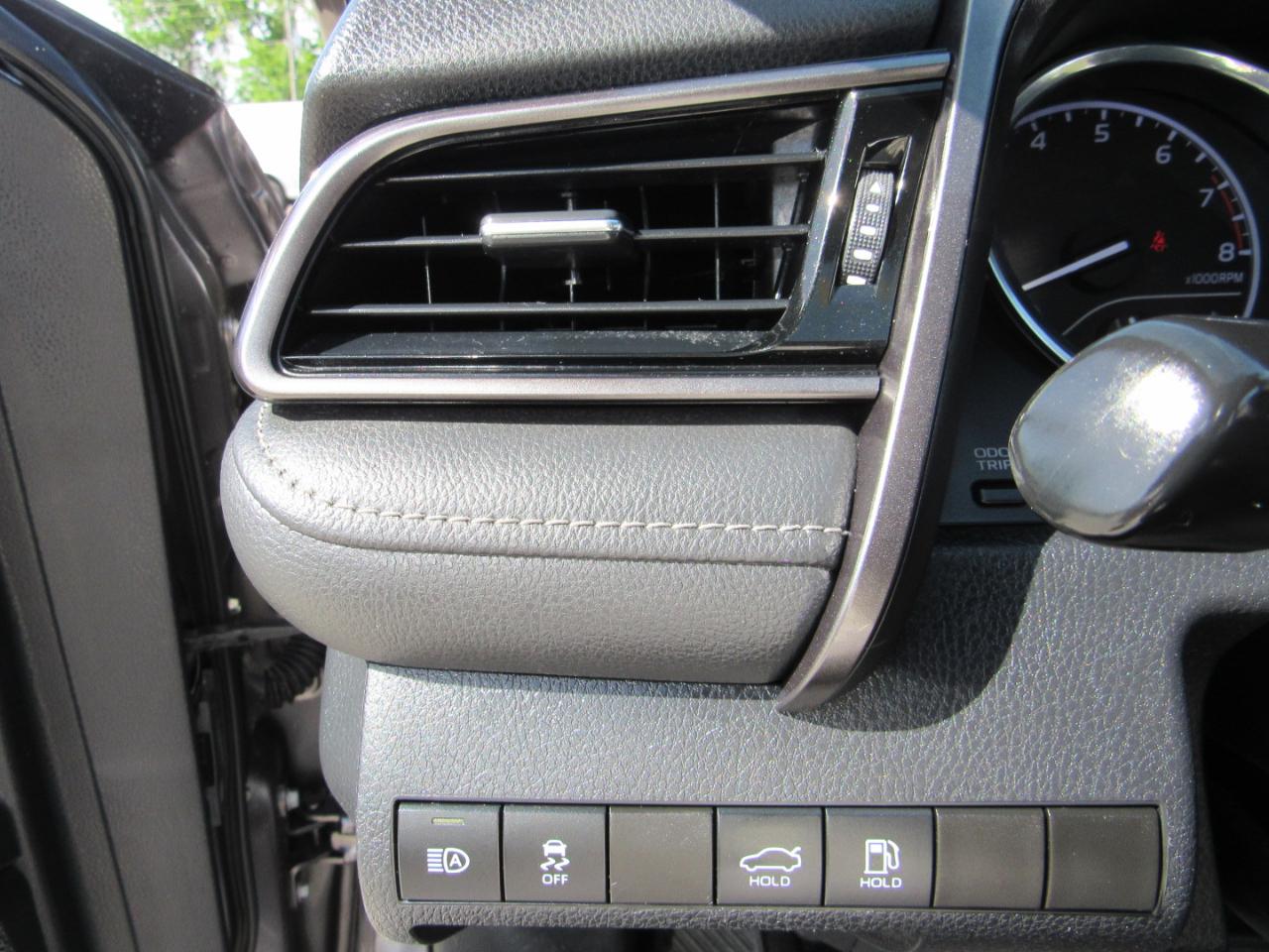 Toyota Camry XLE Auto (Natl) 2019