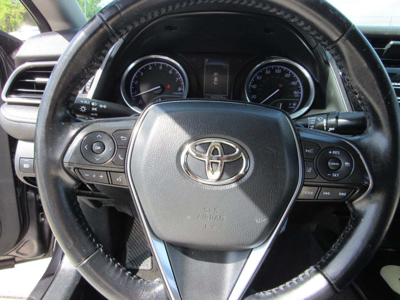 Toyota Camry XLE Auto (Natl) 2019