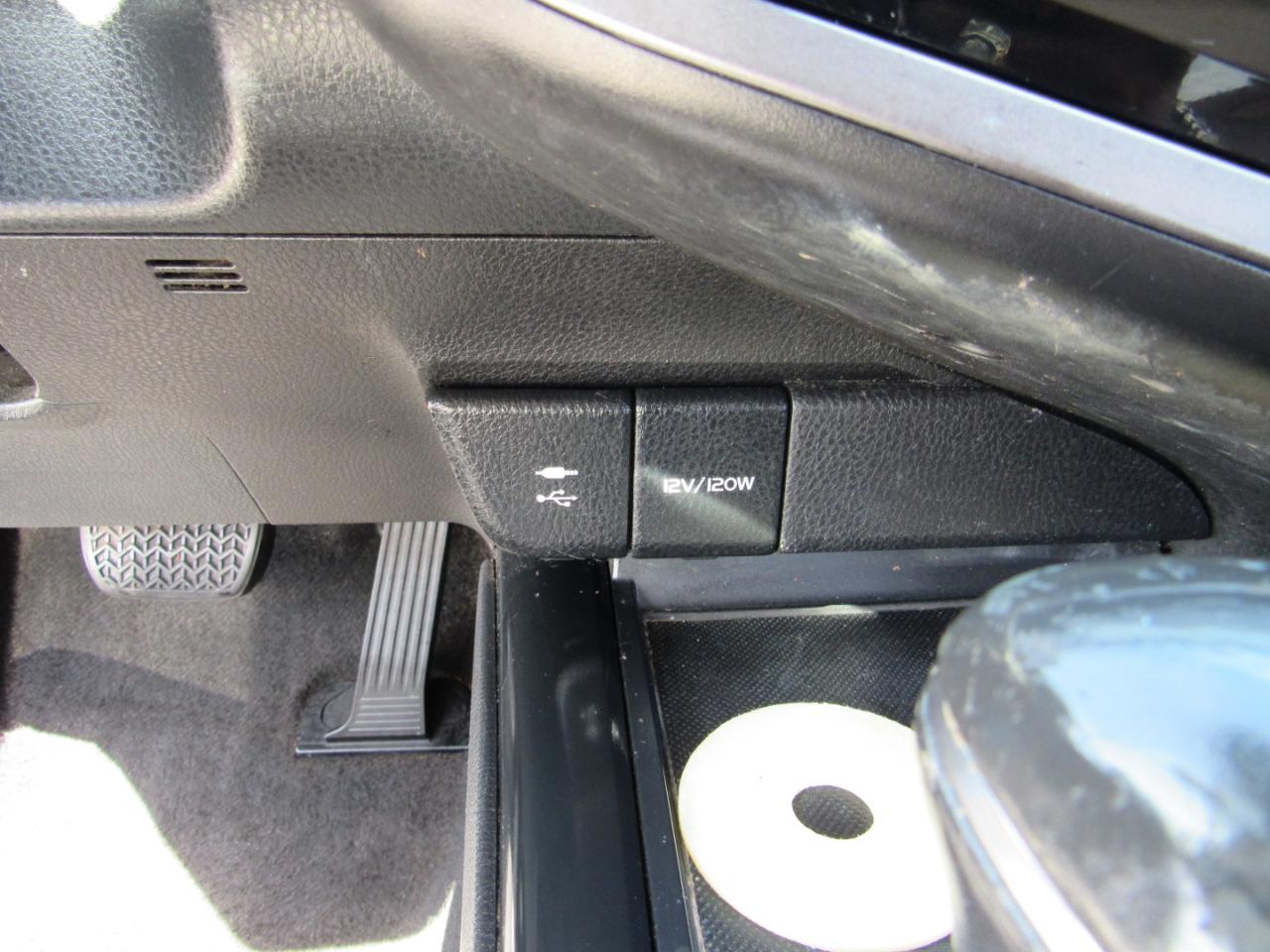 Toyota Camry XLE Auto (Natl) 2019