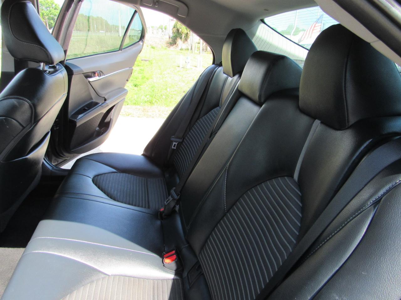 Toyota Camry XLE Auto (Natl) 2019