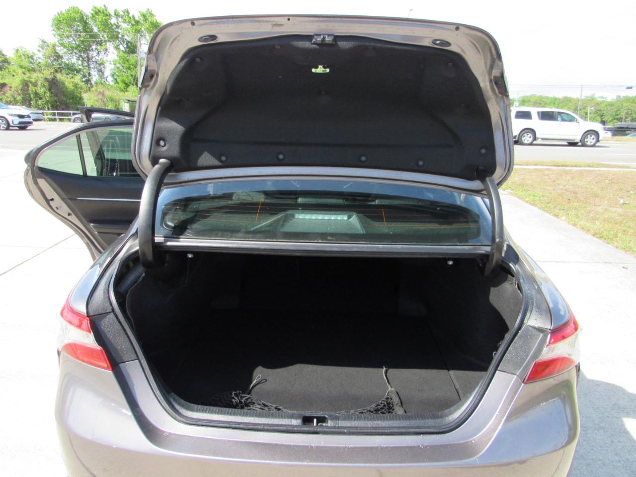 Toyota Camry XLE Auto (Natl) 2019