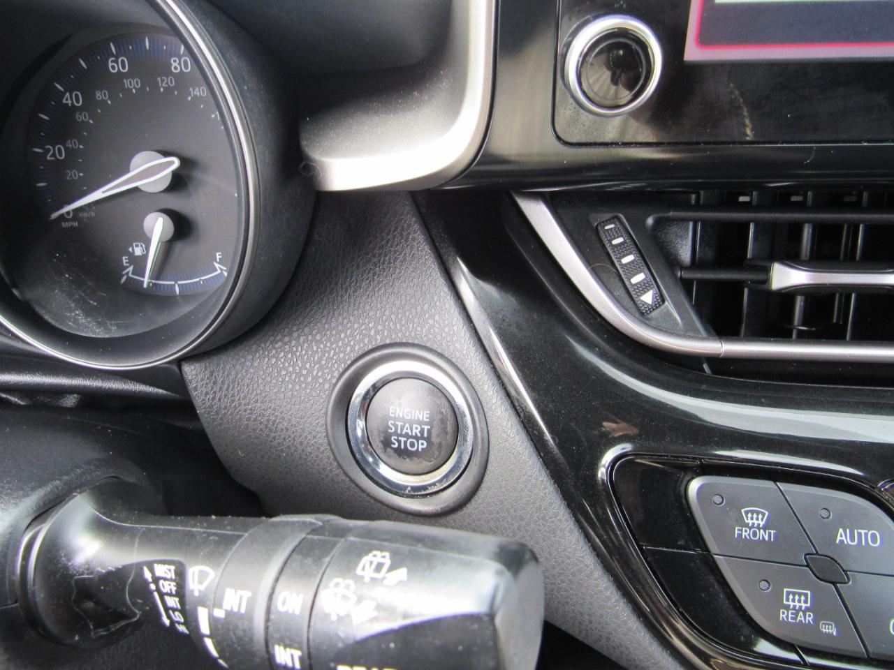 Toyota C-HR Limited FWD (Natl) 2019