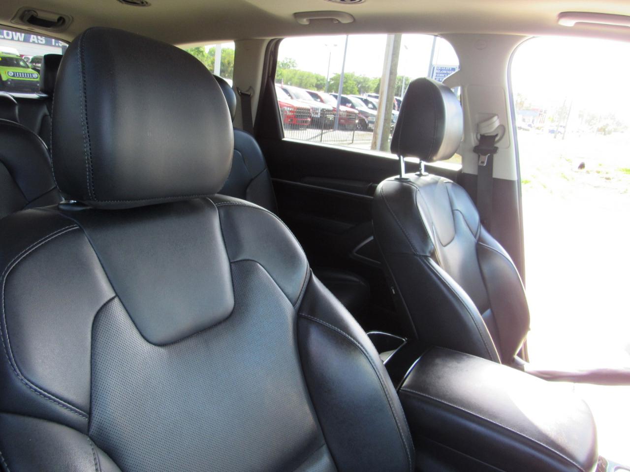 Kia Telluride S FWD 2020