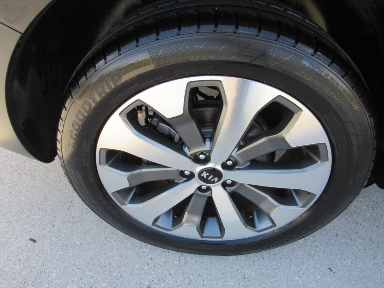 Kia Telluride S FWD 2020