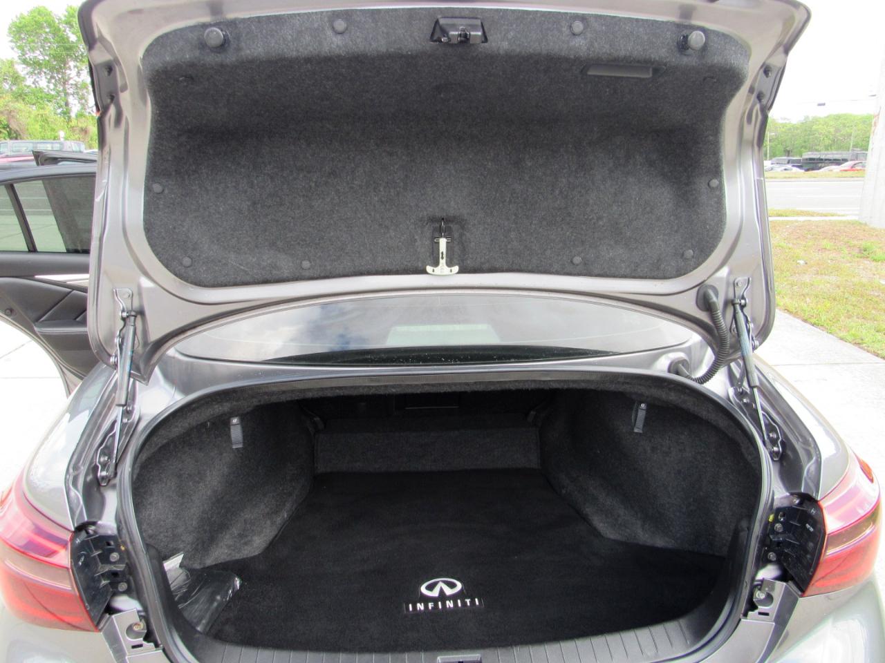 Infiniti Q50 3.0t Sport RWD 2018