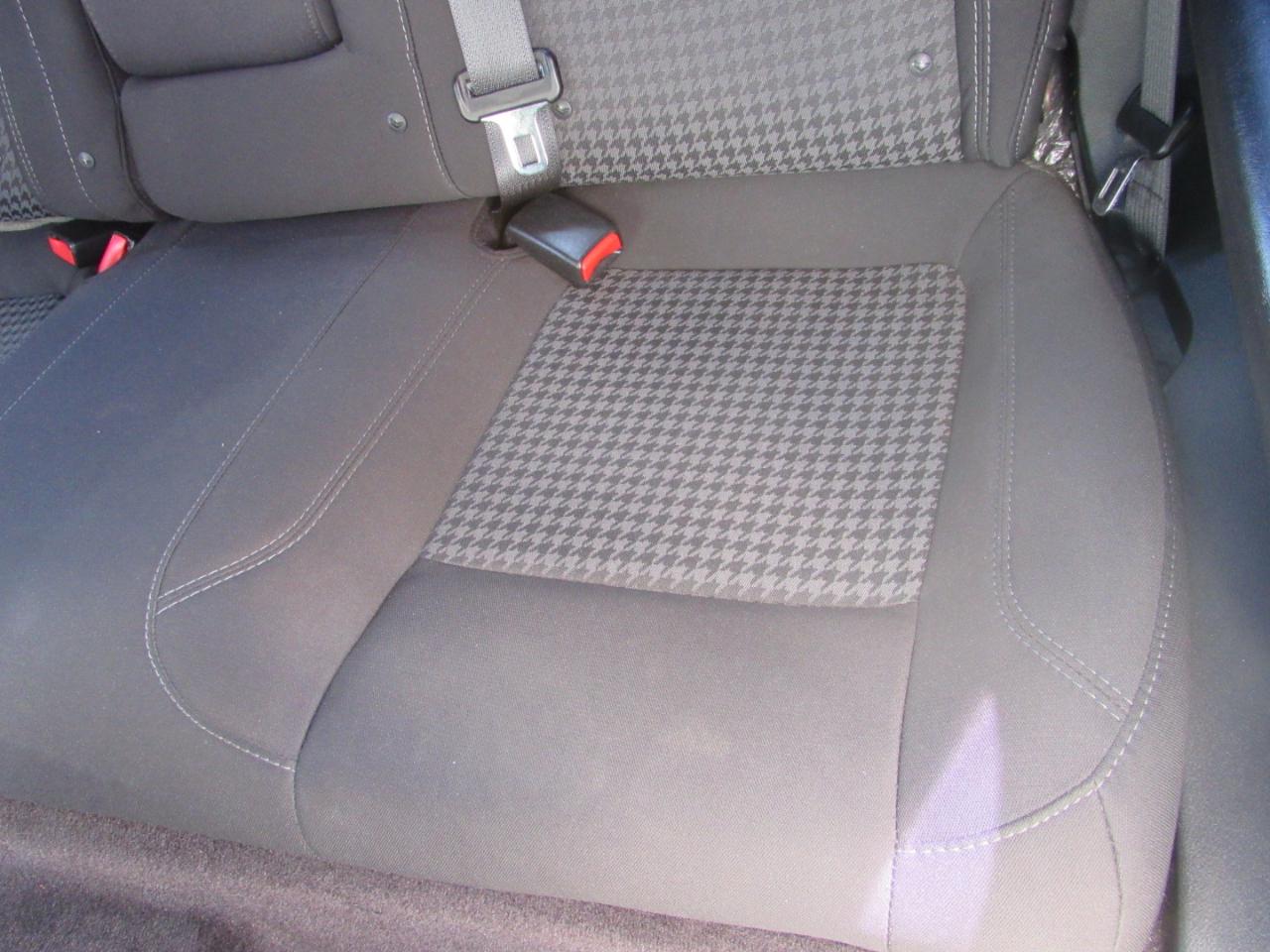 Dodge Challenger 2dr Cpe SXT 2016