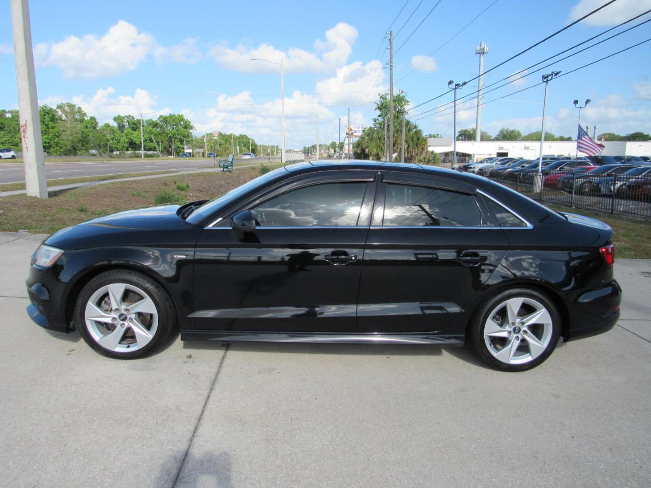 Audi A3 Sedan 2.0 TFSI Tech Premium Plus quattro AWD 2018