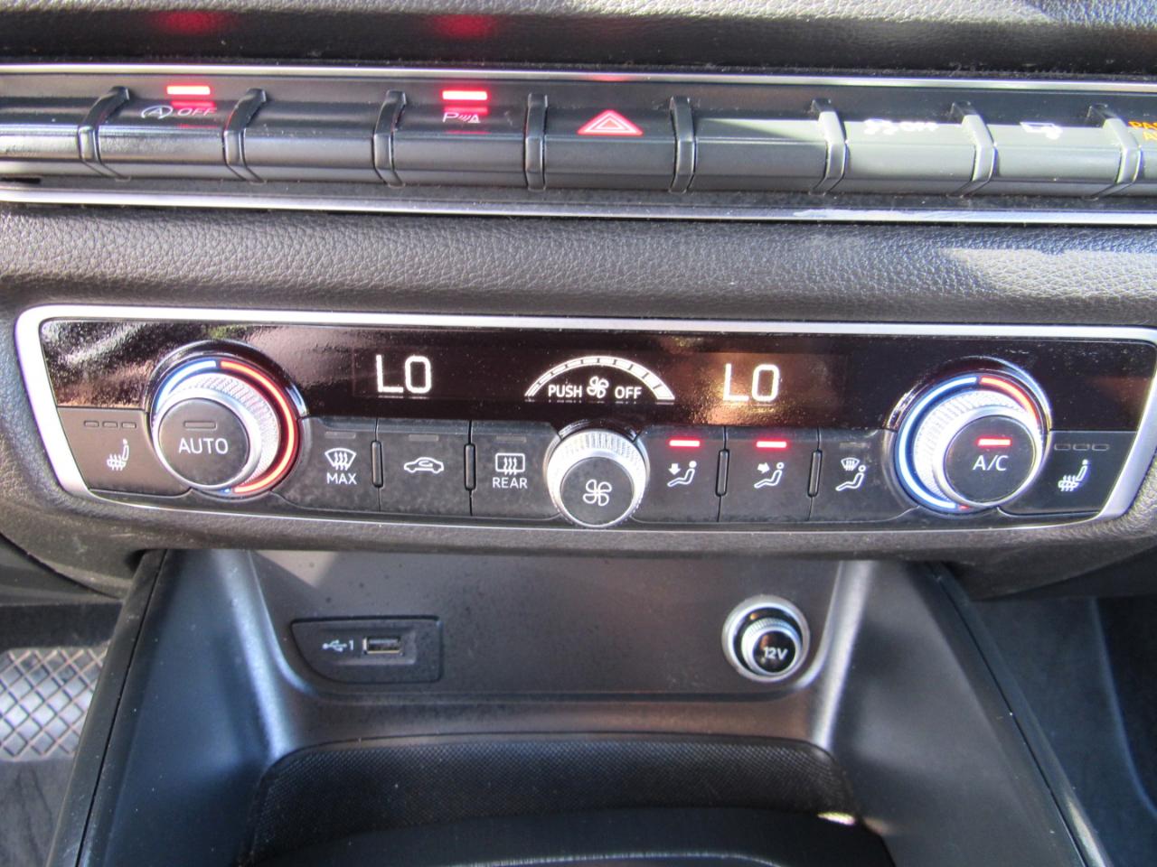 Audi A3 Sedan 2.0 TFSI Tech Premium Plus quattro AWD 2018