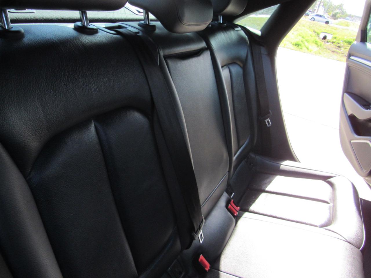 Audi A3 Sedan 2.0 TFSI Tech Premium Plus quattro AWD 2018