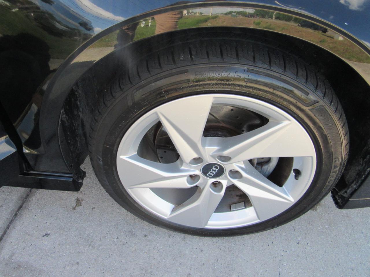 Audi A3 Sedan 2.0 TFSI Tech Premium Plus quattro AWD 2018