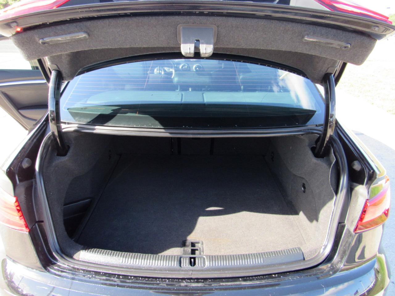 Audi A3 Sedan 2.0 TFSI Tech Premium Plus quattro AWD 2018