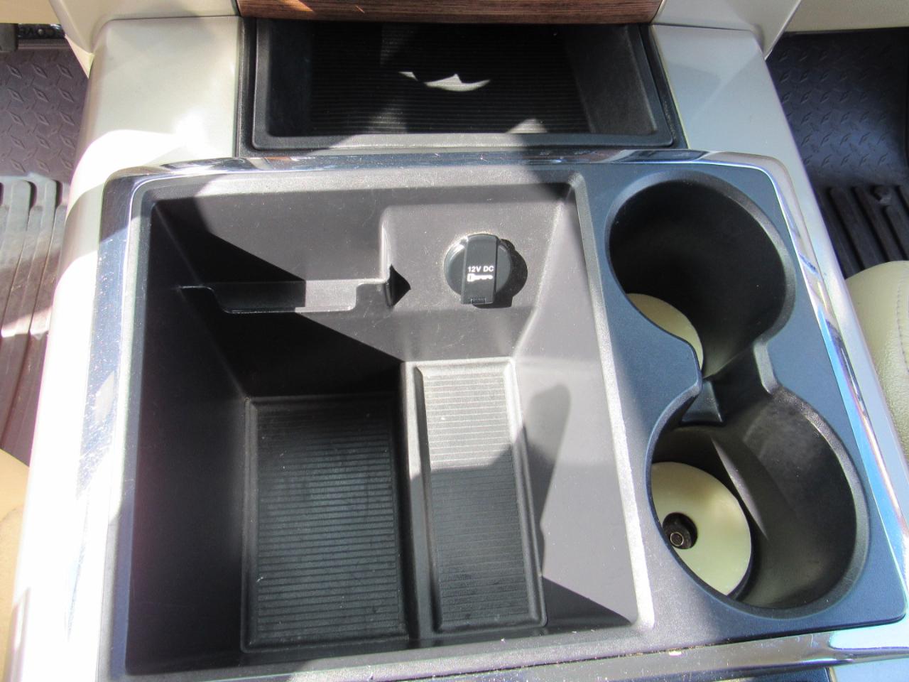 RAM 1500 4WD Quad Cab 140.5" Laramie 2014