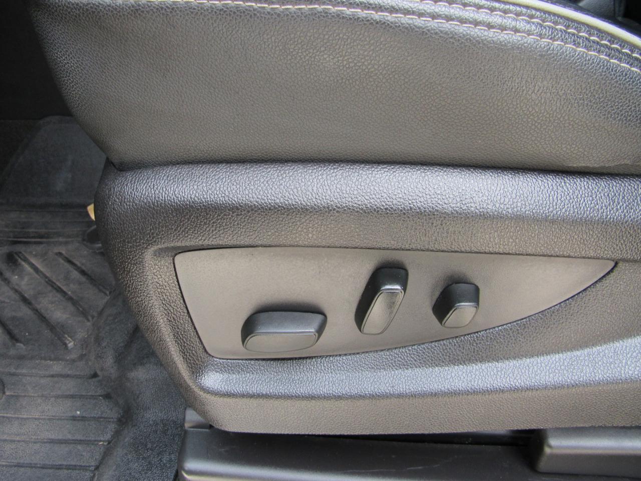 Chevrolet Silverado 1500 4WD Crew Cab 143.5" High Country 2017