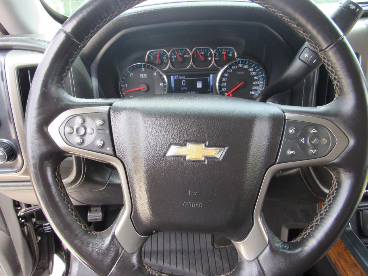 Chevrolet Silverado 1500 4WD Crew Cab 143.5" High Country 2017