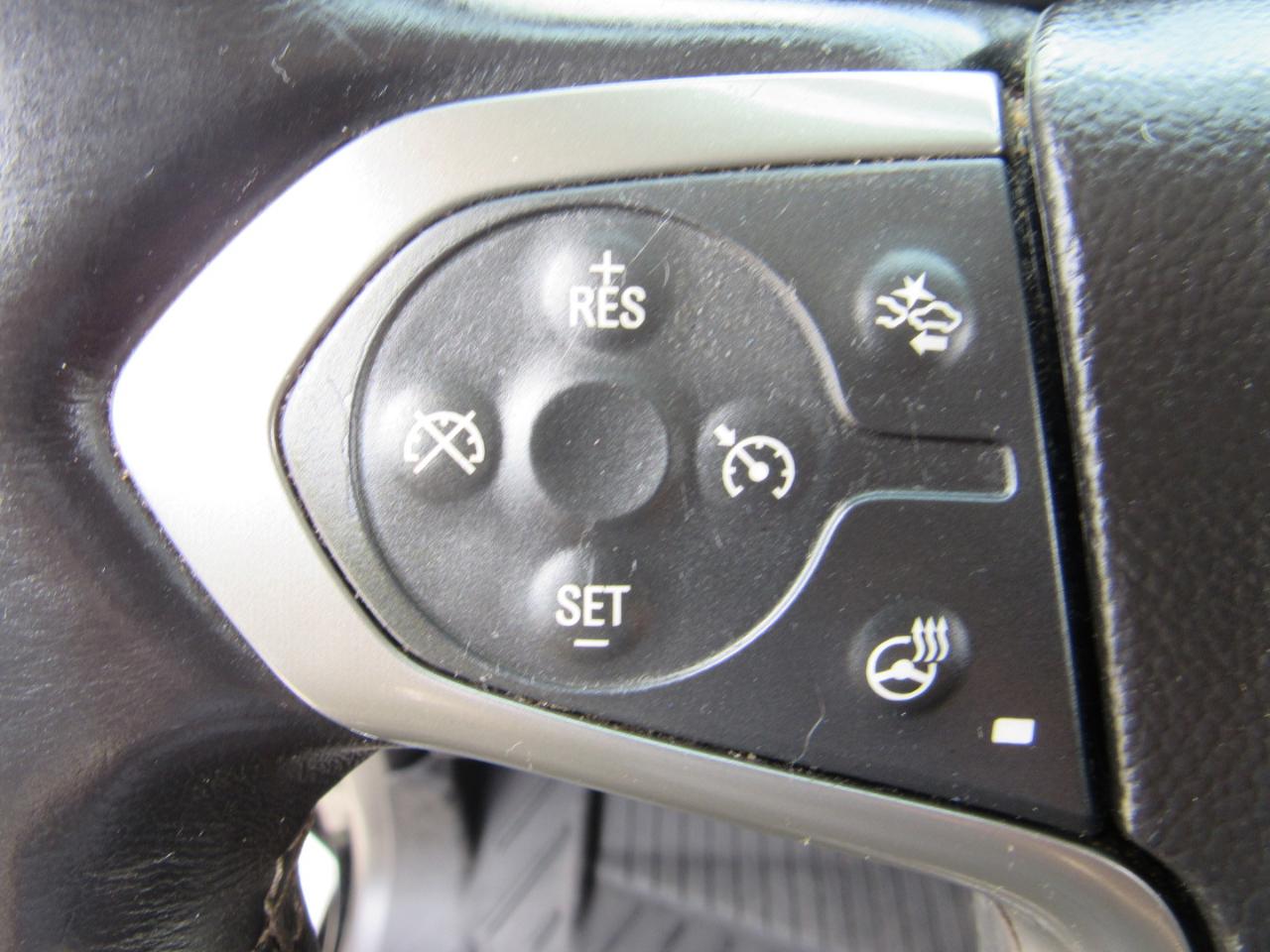 Chevrolet Silverado 1500 4WD Crew Cab 143.5" High Country 2017