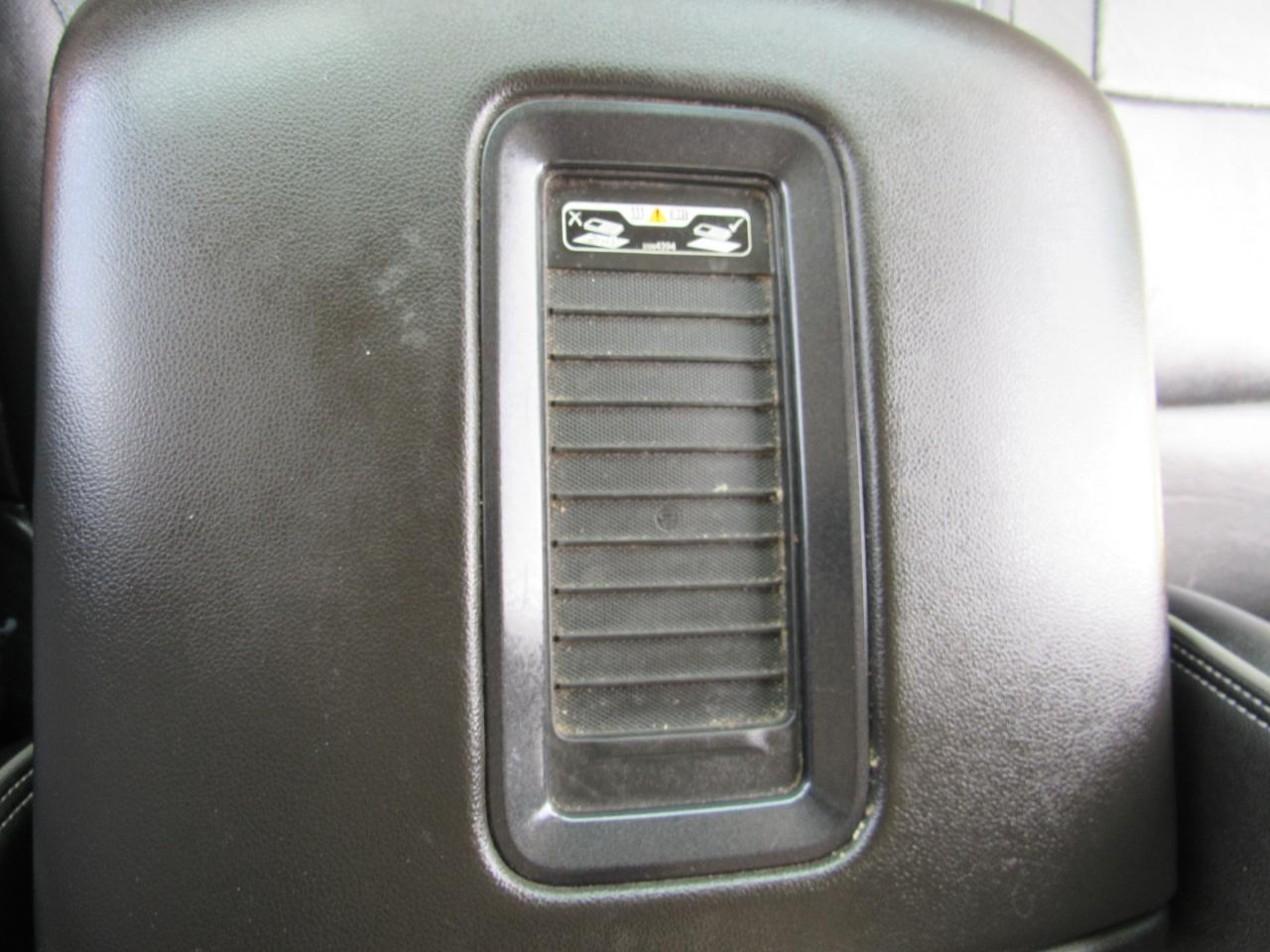 Chevrolet Silverado 1500 4WD Crew Cab 143.5" High Country 2017