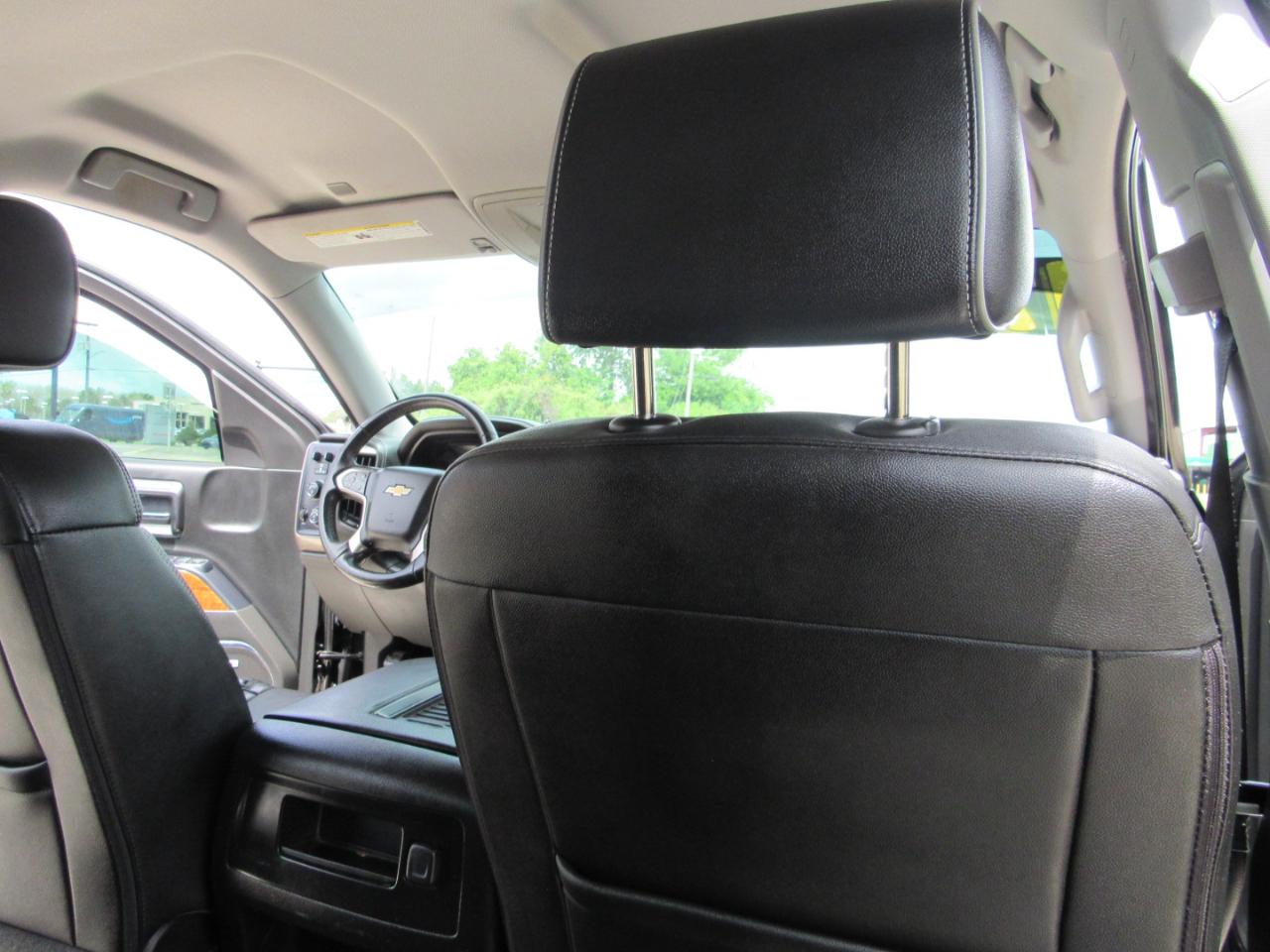 Chevrolet Silverado 1500 4WD Crew Cab 143.5" High Country 2017