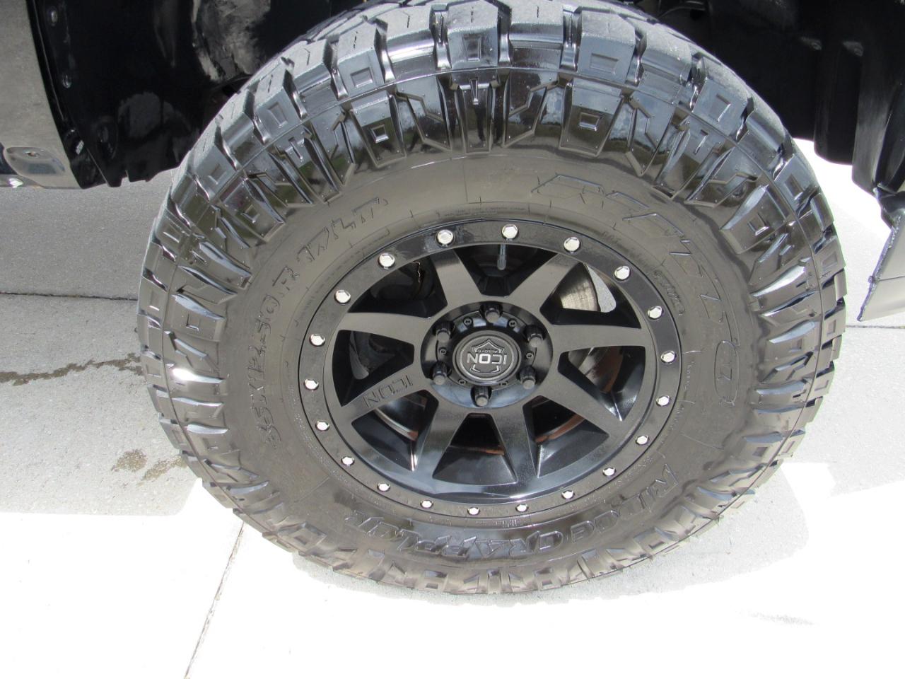 Chevrolet Silverado 1500 4WD Crew Cab 143.5" High Country 2017