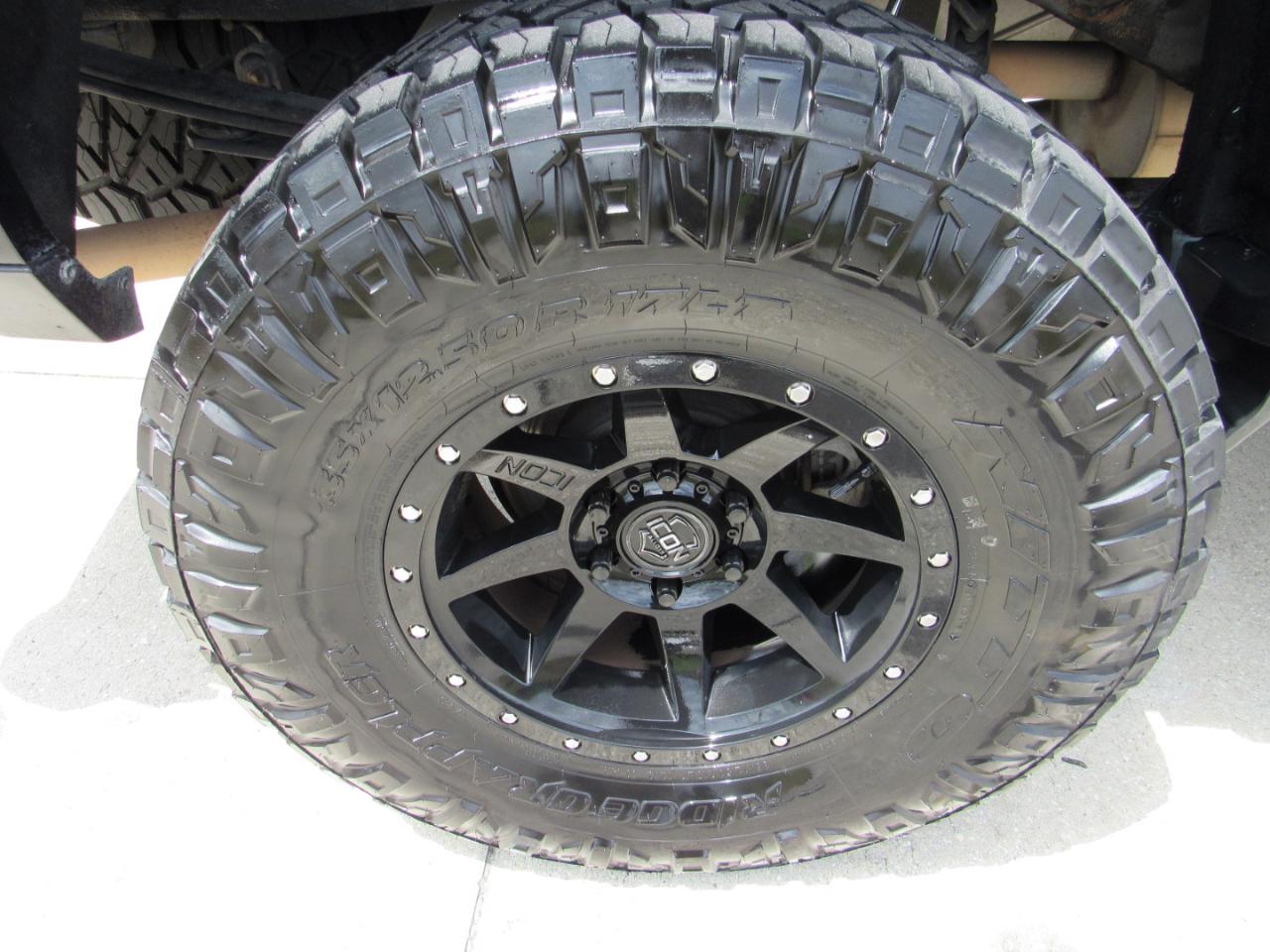 Chevrolet Silverado 1500 4WD Crew Cab 143.5" High Country 2017