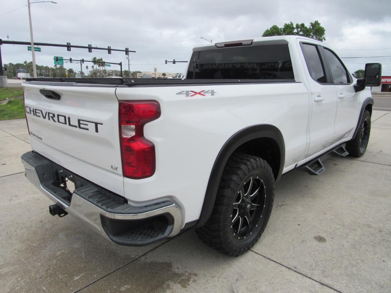 Chevrolet Silverado 1500 4WD Double Cab 147" LT 2020